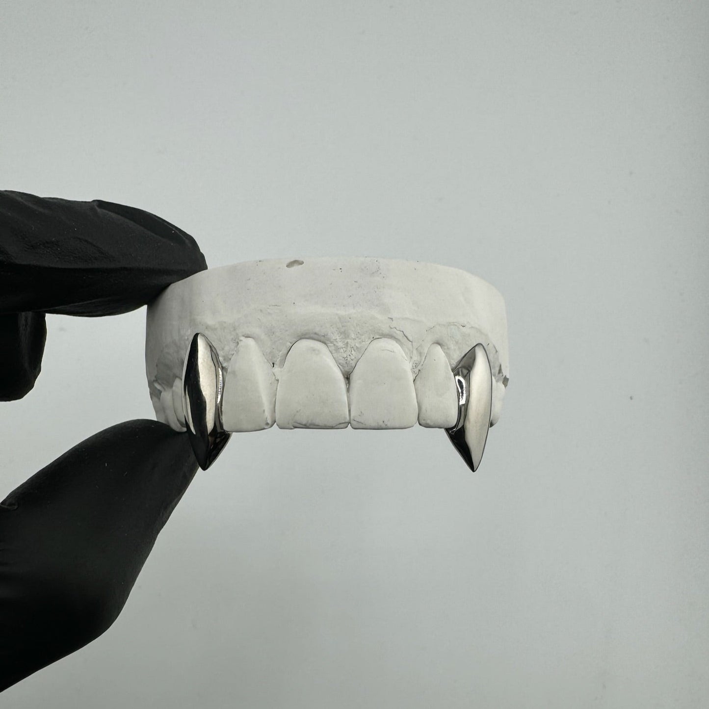 Extended Fangs