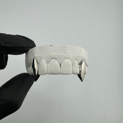 Extended Fangs