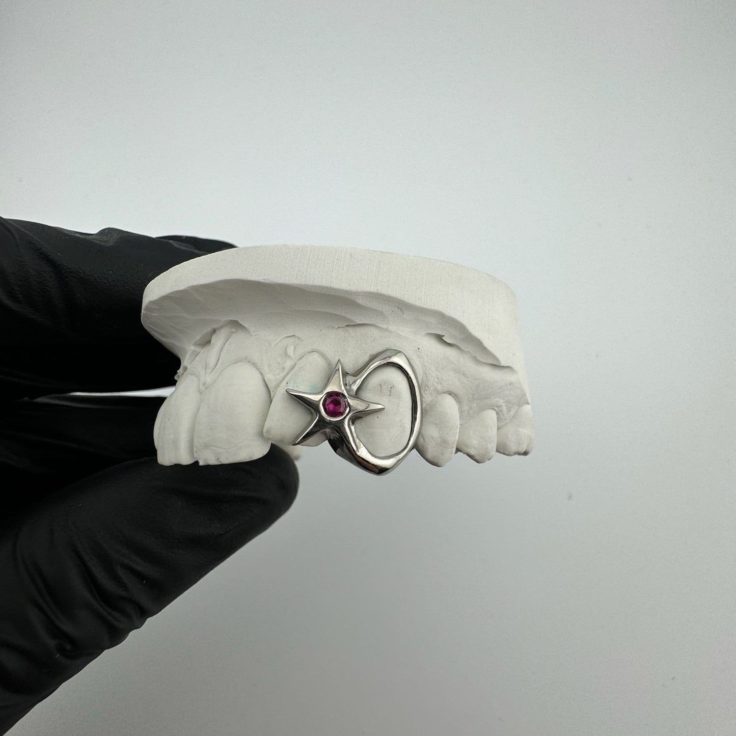 Window + Stone Set Bar