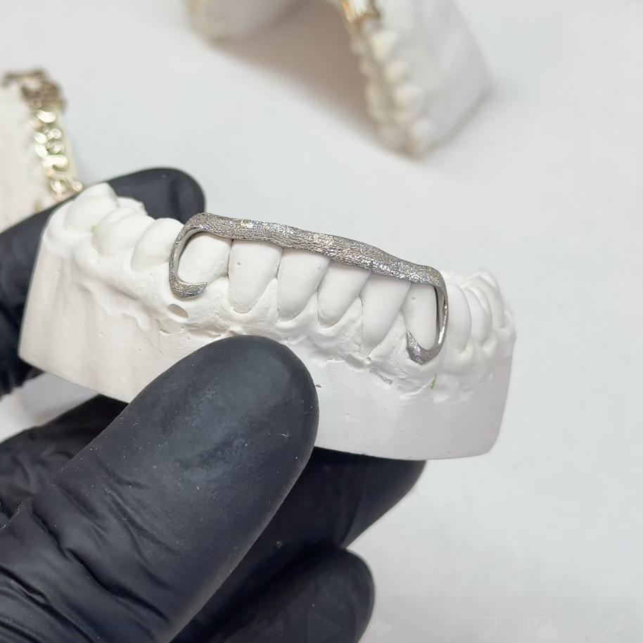 Diamind Dusted Lower Bar